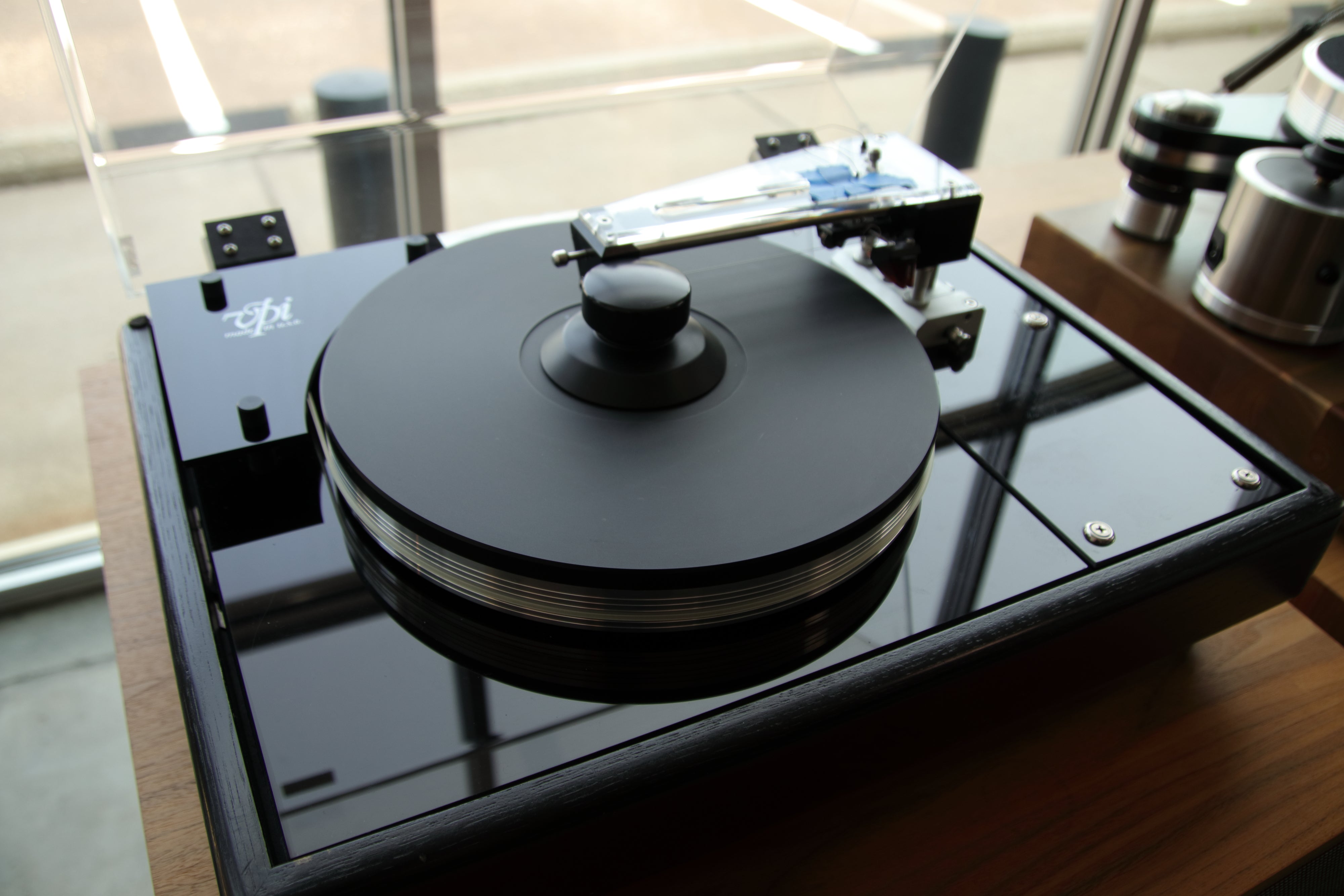 VPI HW19 MK4 - $2,775