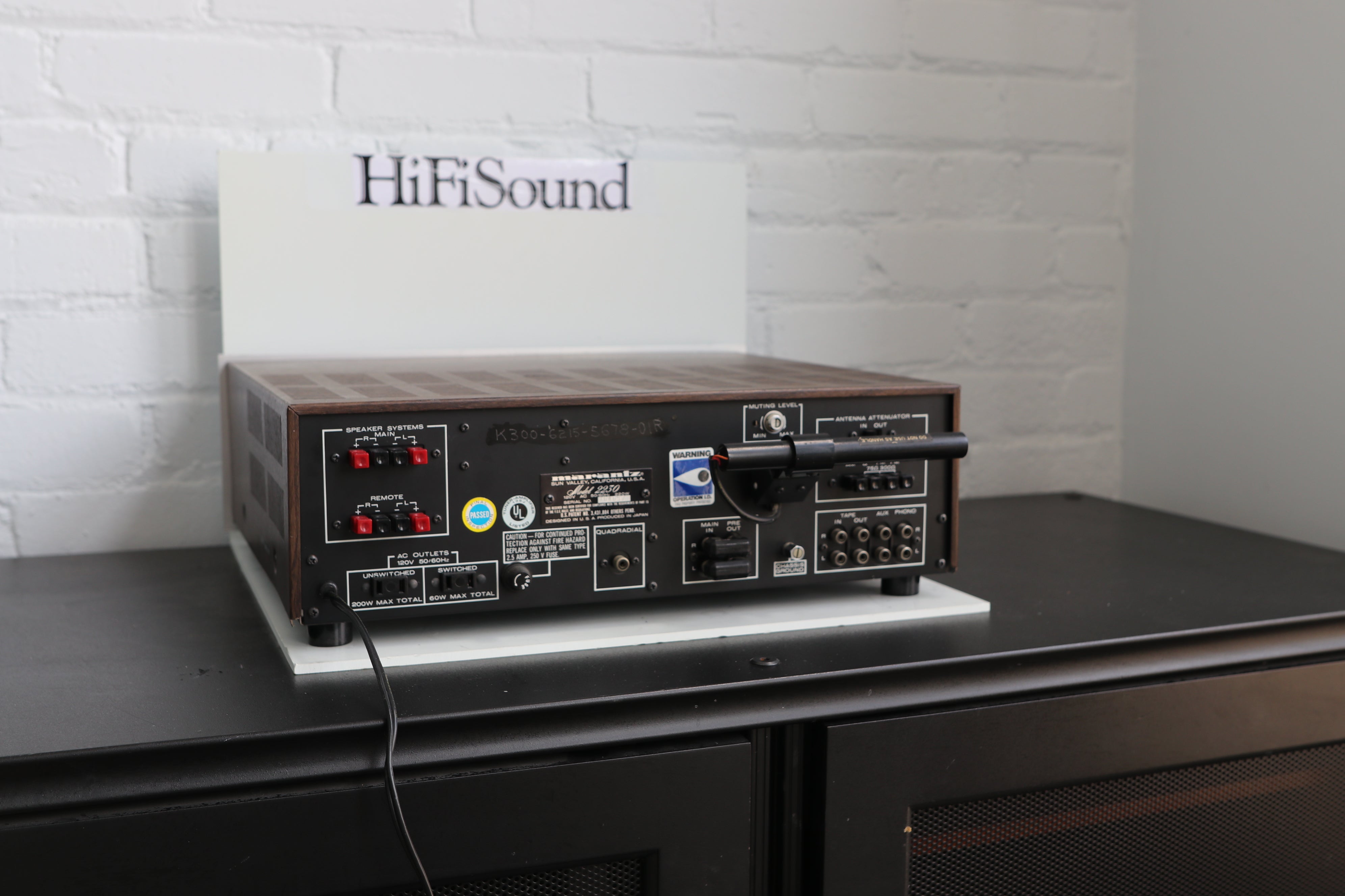 Marantz Model 2230 - $899